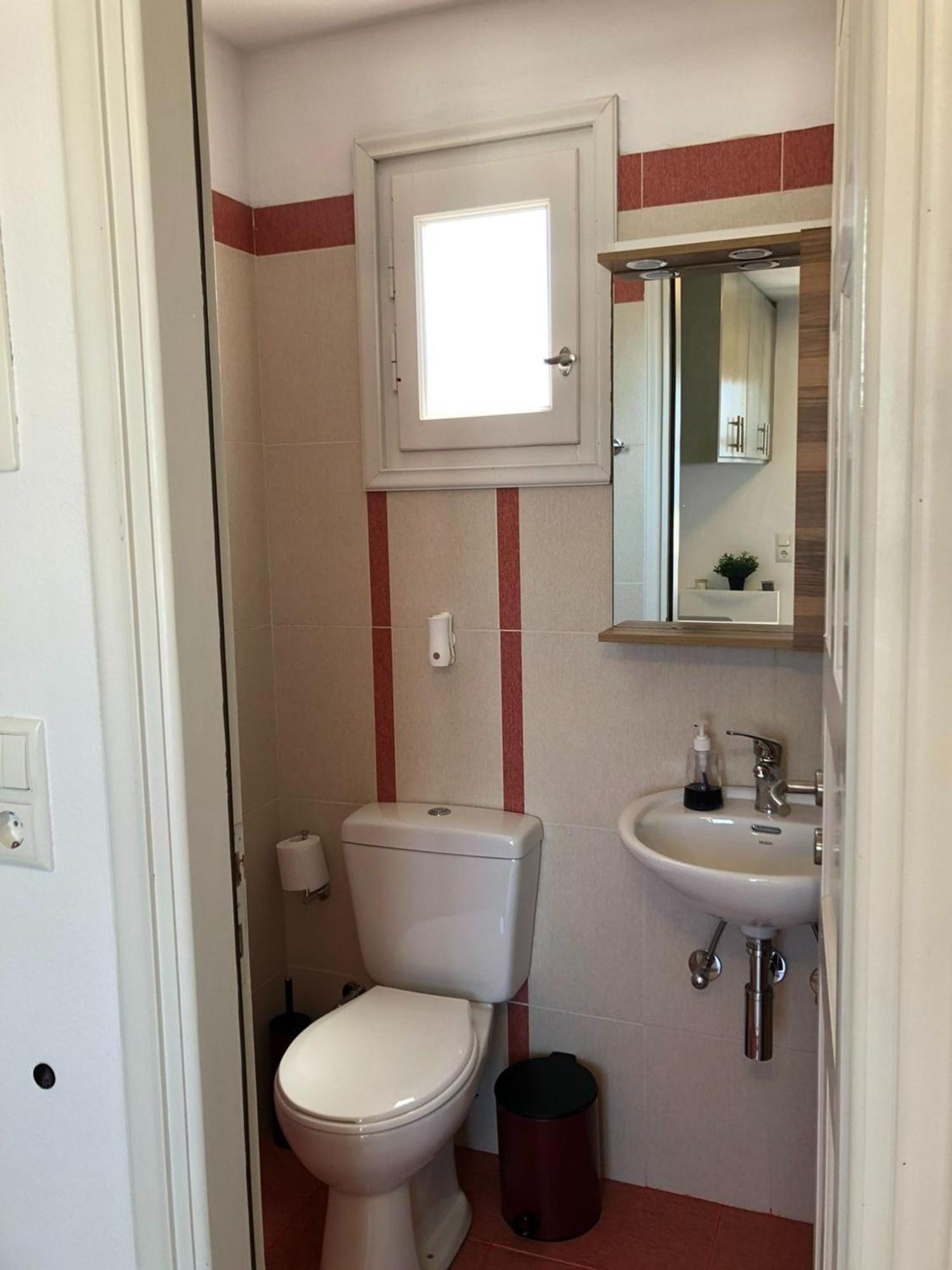 Makares Downtown Apartment Naxos City